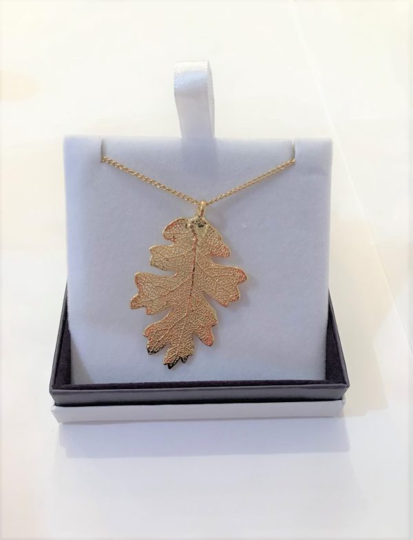 Gold oak leaf necklace