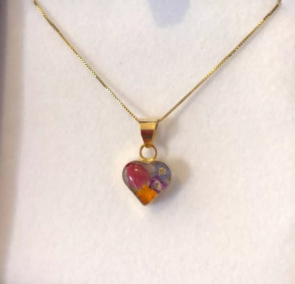 Mixed flower real flower gold heart pendant necklace