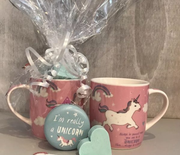 Unicorn mug gift set. Unicorn mug, compact mirror and 2 mini heart soaps