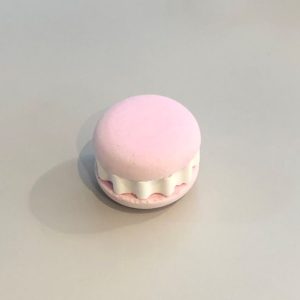 bubble t giant macaroon bath bomb