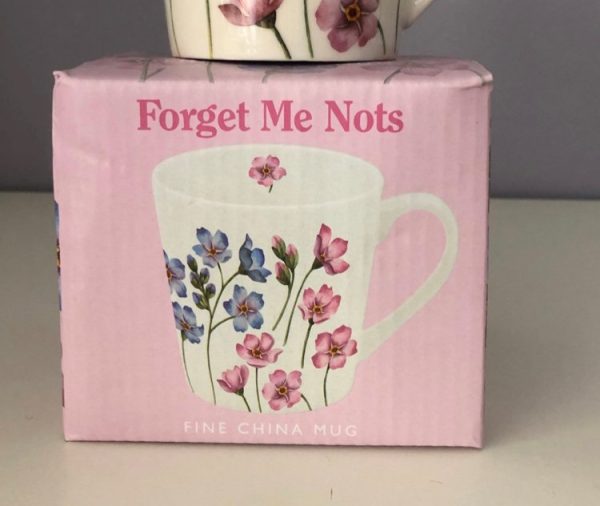 forget me nots mug with gift box