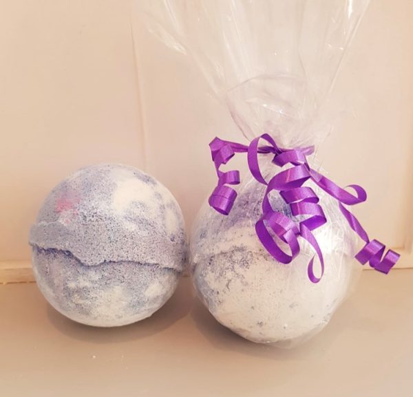 fig and cassis shea butter bath bomb