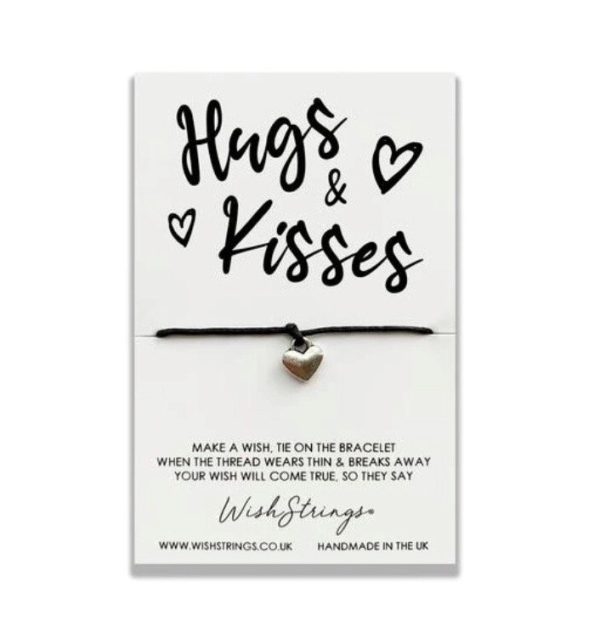 Hugs and kisses novelty charm bracelet