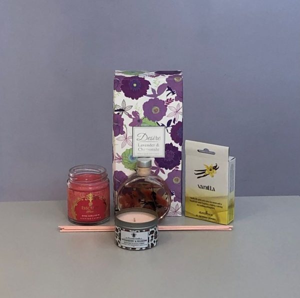 value fragrance subscription box monthly box of scented candles, diffusers and fragrance accessories