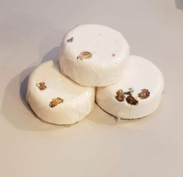 passion fashion bath bomb with rose and ylang ylang essential oils