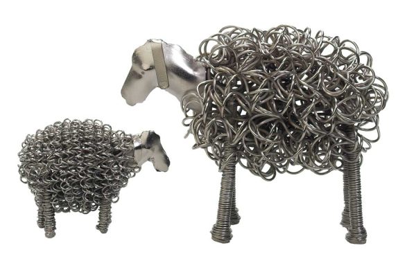 Nickel plated wiggle sheep ornament made from stretched wire